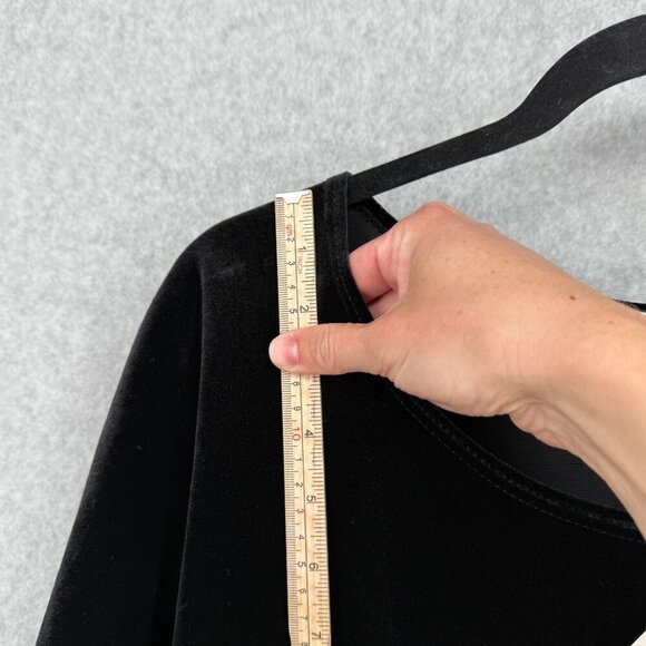 Susan Graver Womens Relaxed Fit Velvet Short Sleeve Top Size 2X Black Casual NEW - Picture 9 of 11